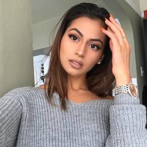 Meet your Posher, Jenny